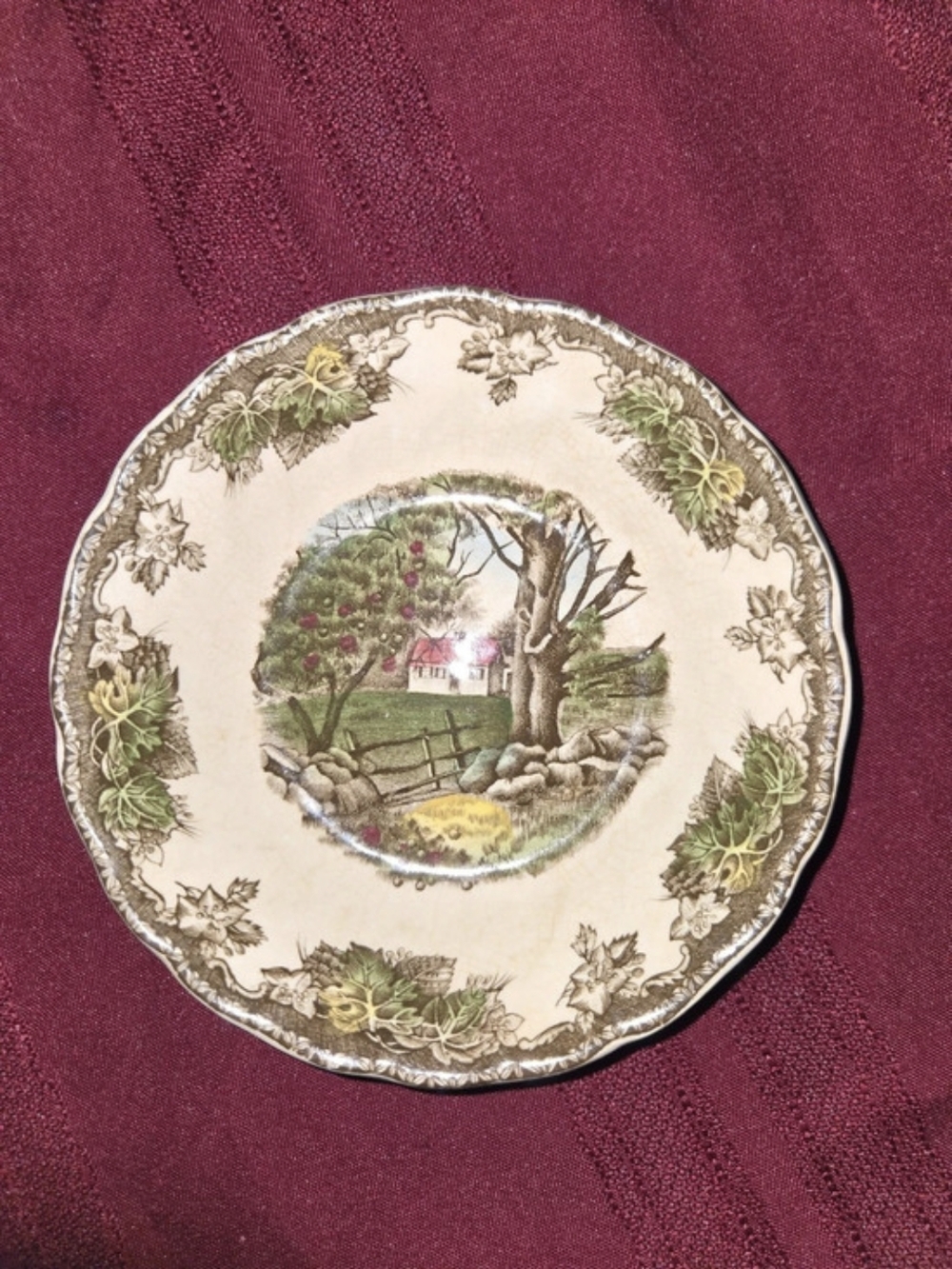 Johnson Bros The Friendly Village Vintage Dinner Plate Cream & Green